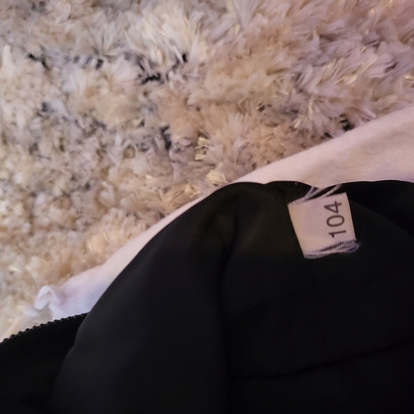 POUCH OR COSMETIC POUCH - Picture 6 of 9